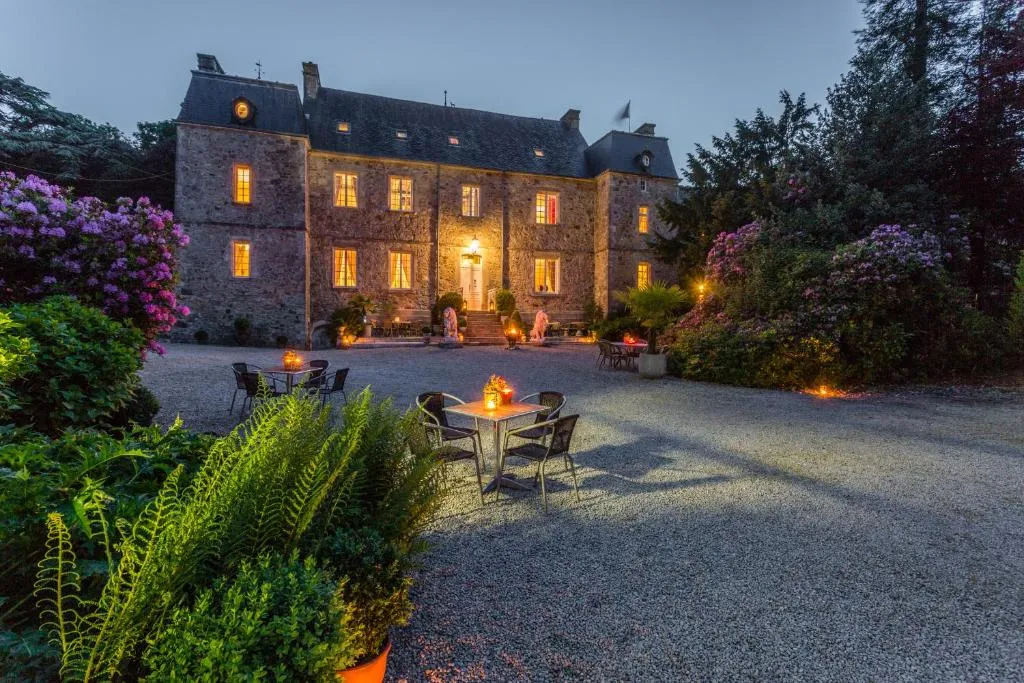 Château Le Val, chambre ou suite de château à Brix