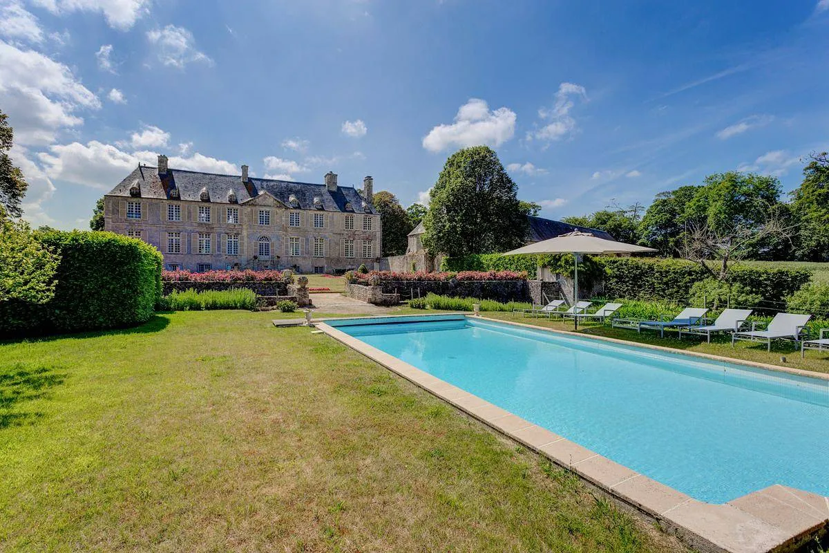 Château Les Douves, château entier à Fontenay-sur-Mer