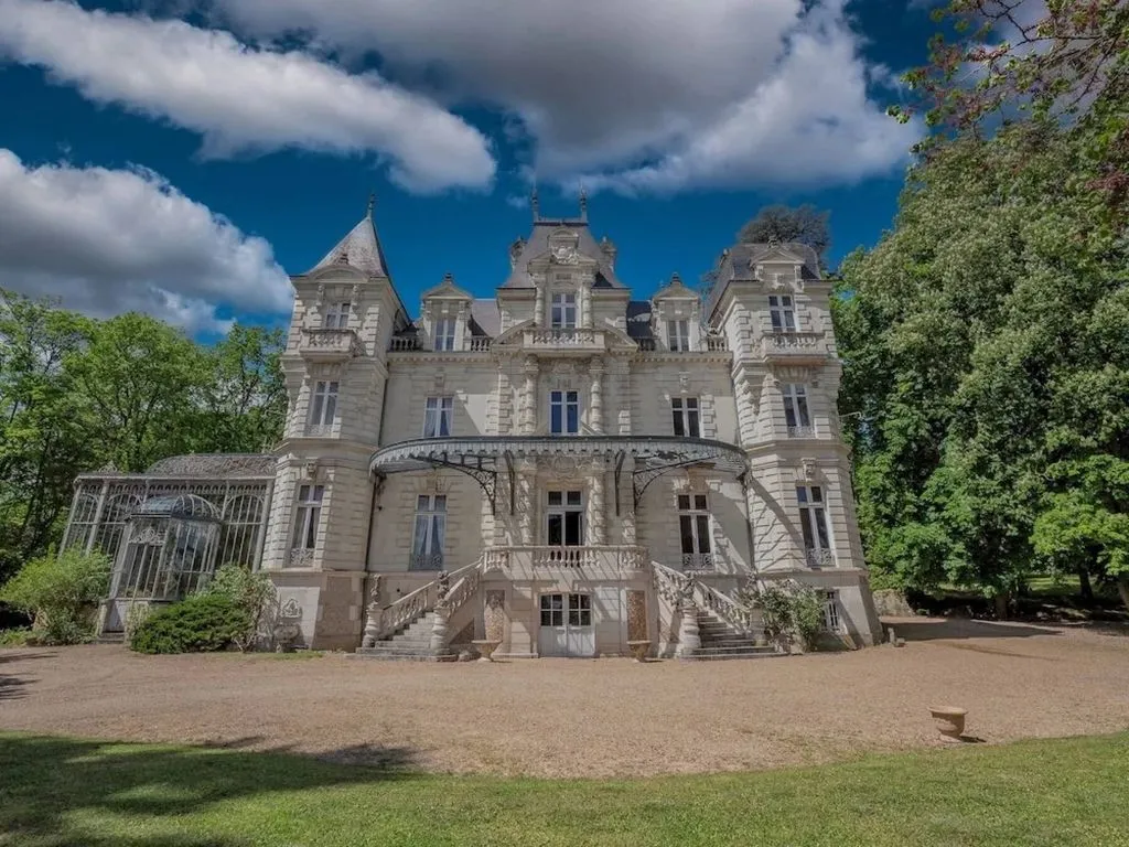 Château Les Orchidées, chambre ou suite de château à Saumur