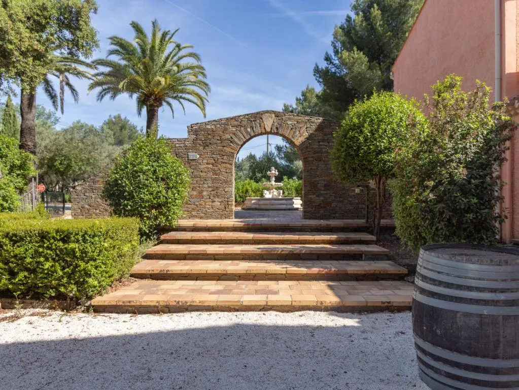 Château Maravenne à La Londe-les-Maures, photo 6
