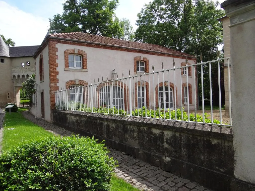 Château Mesny, gîte Au Fil des Pages, gîte de château à Vic-sur-Seille