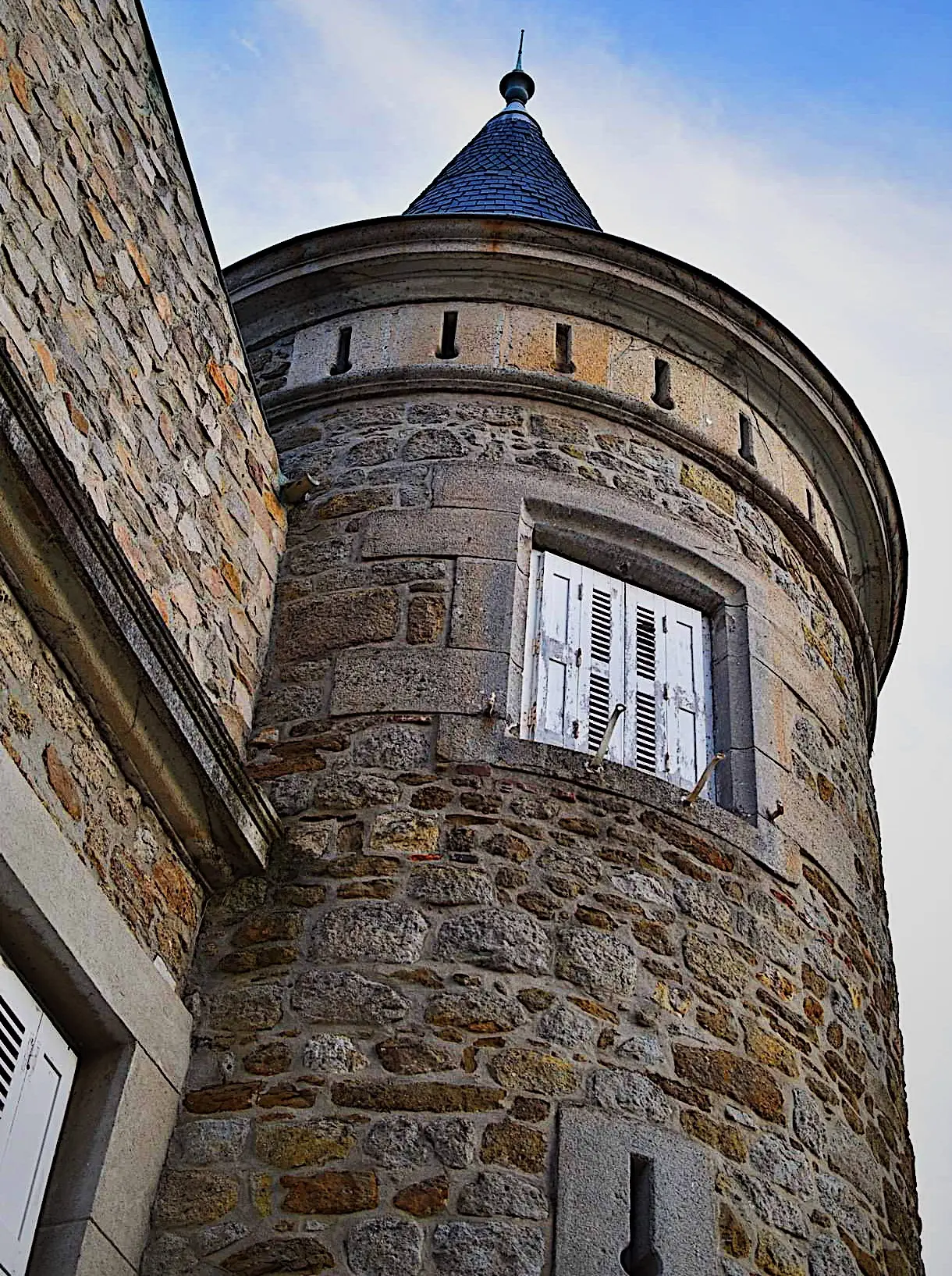 Château Philip à Saint-Genest-Lerpt, photo 6
