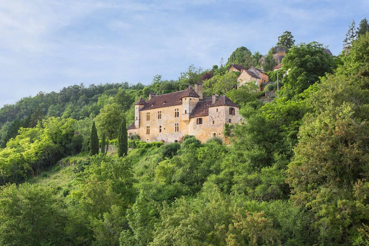 Château Rochette, château entier à Mauzens-et-Miremont
