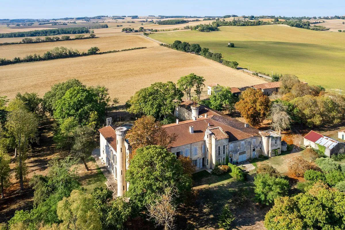 Château Rural, château entier à La Sauvetat