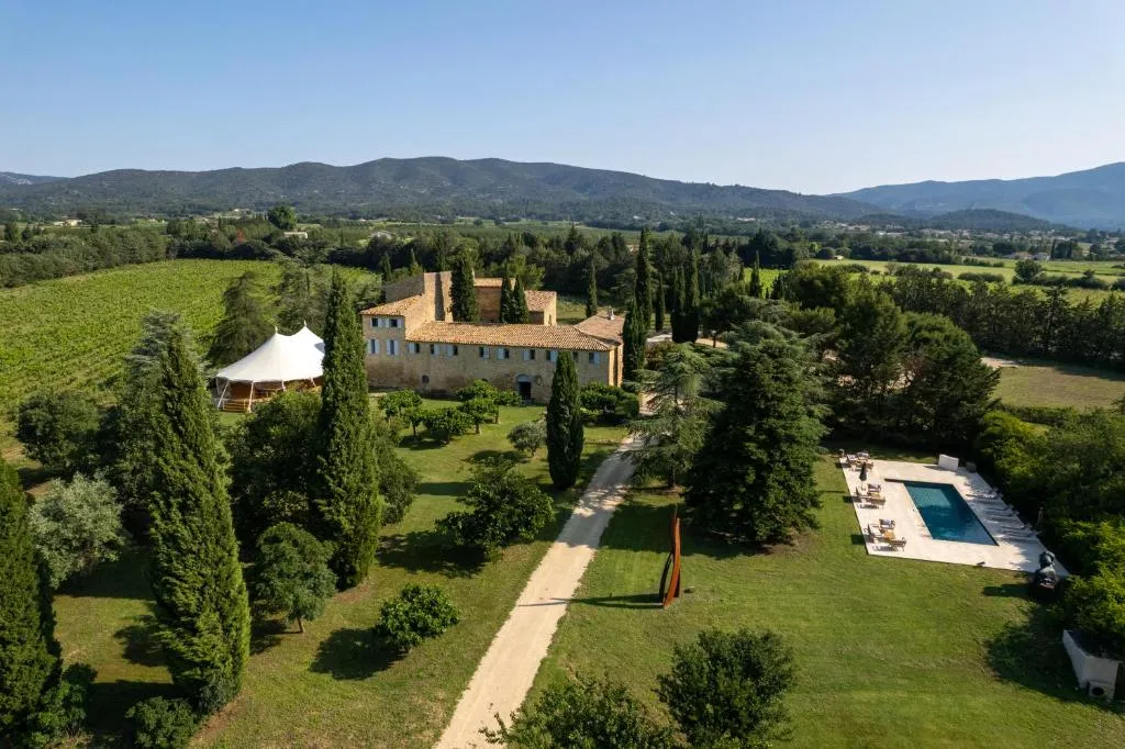 Château Saint-Pierre de Mejans à Puyvert, photo 4