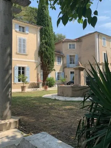 Château Sainte Barbe, chambre ou suite de château à Loriol-du-Comtat