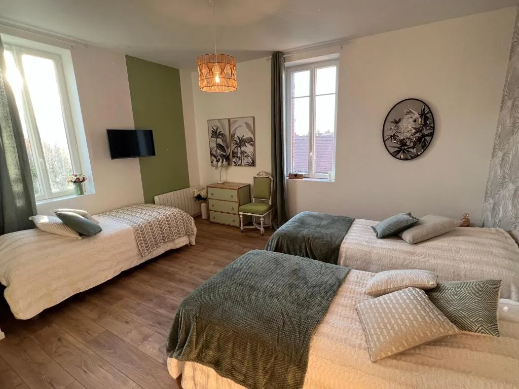 Château Ségot à Neuilly-le-Réal, photo 7
