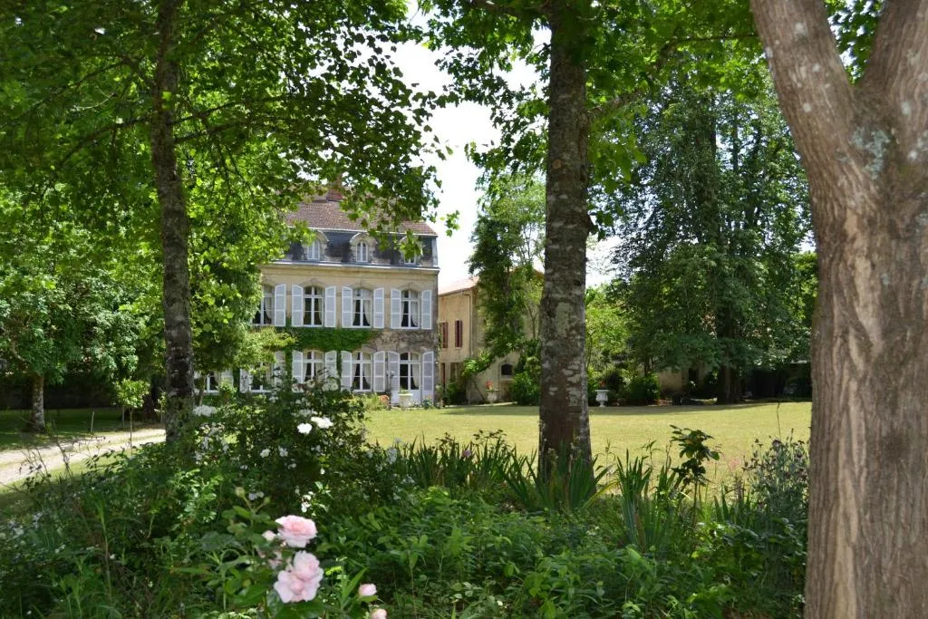 Château St Justin, chambre ou suite de château à Saint-Justin
