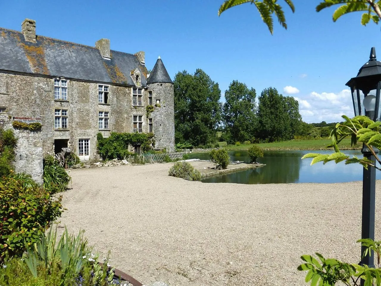 Domaine du manoir de Canville, gîte de château à Canville-la-Rocque