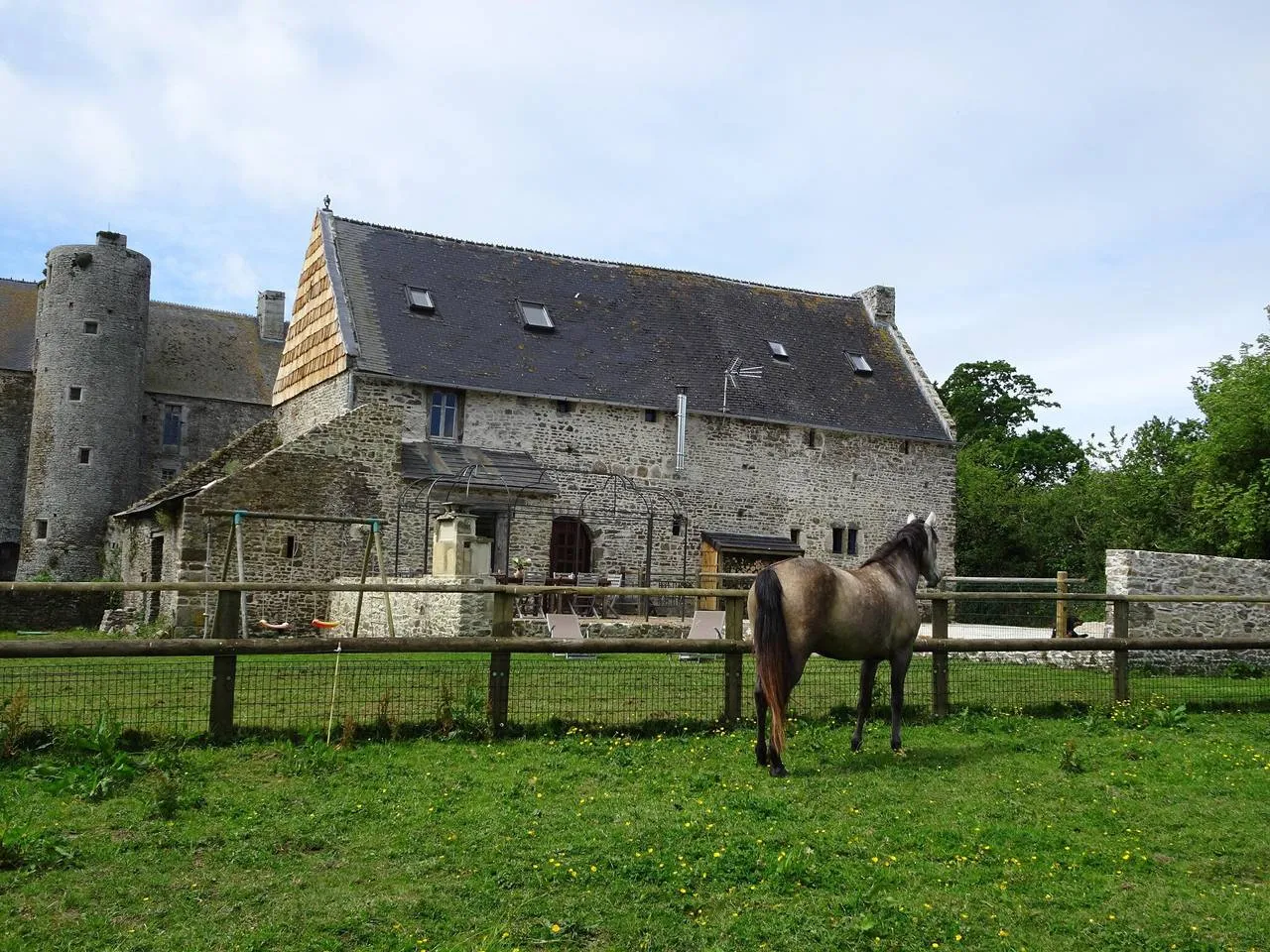 Domaine du manoir de Canville à Canville-la-Rocque, photo 2