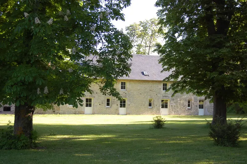 Gîte du Château de Péré, gîte de château à Marigny