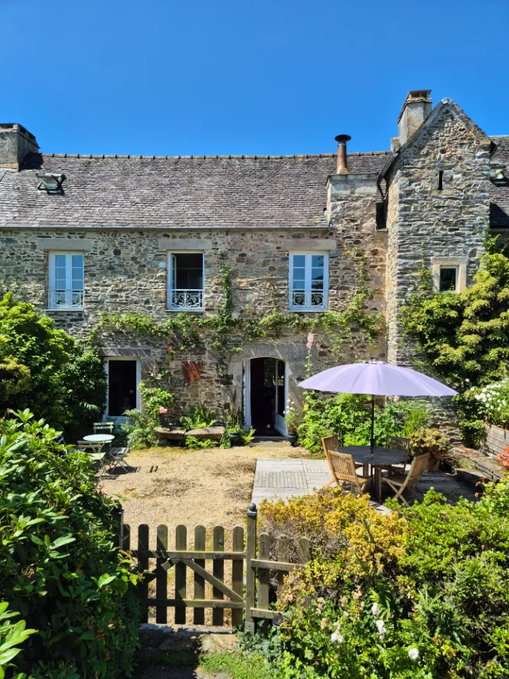 Gîte du Manoir du Plessis-Quinquis à Sainte-Sève, photo 4