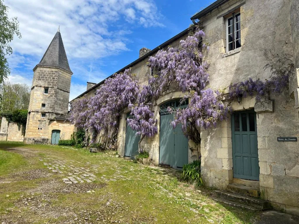 Gîtes du château de La Celle-Guenand, gîte de château à La Celle-Guenand