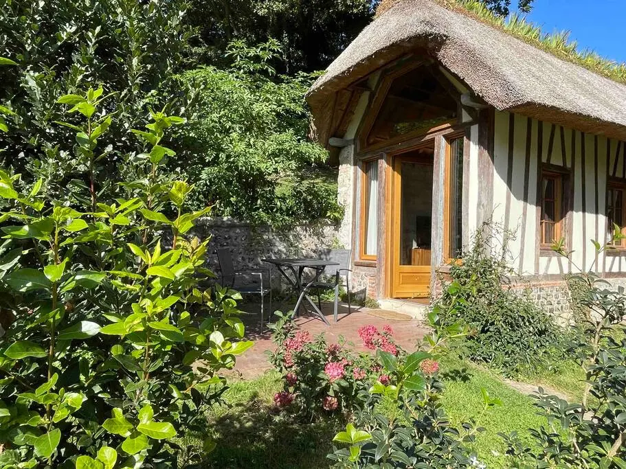 Gîtes du Manoir du Perroy à Rives-en-Seine, photo 2
