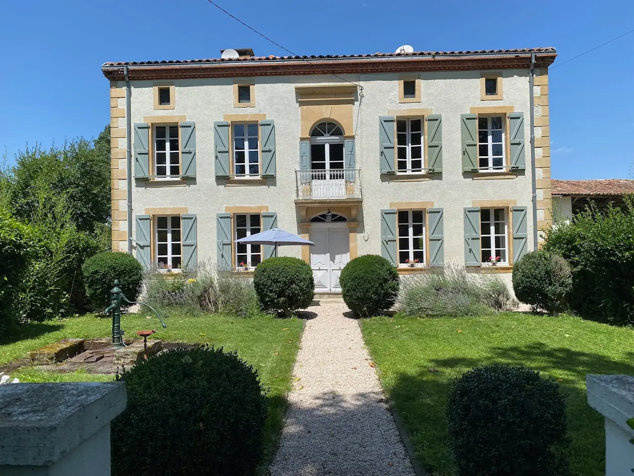 Le Manoir aux Volets Verts, manoir à Salherm