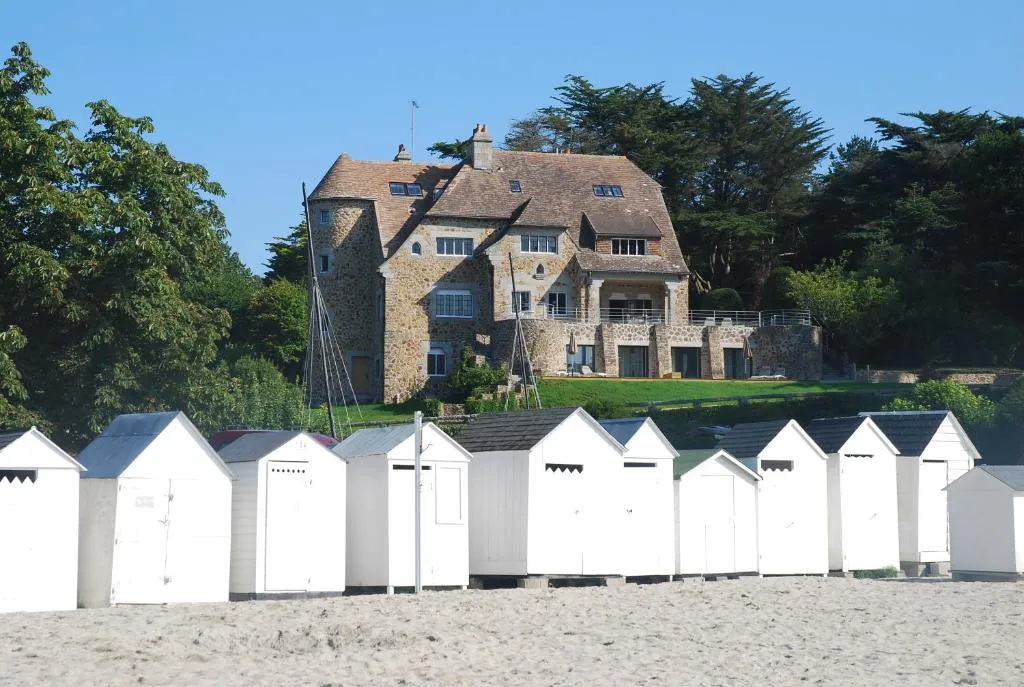 Manoir Dalmore, manoir à Névez