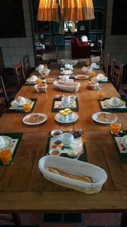 Manoir de Beaumarchais à Les Chapelles-Bourbon, photo 4