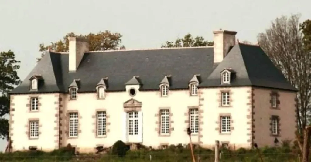Manoir de Belle-Noë, manoir à Dol-de-Bretagne