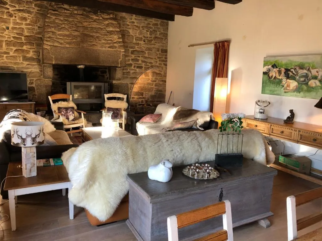 Manoir de Botcol à Saint-Nicolas-du-Pélem, photo 3