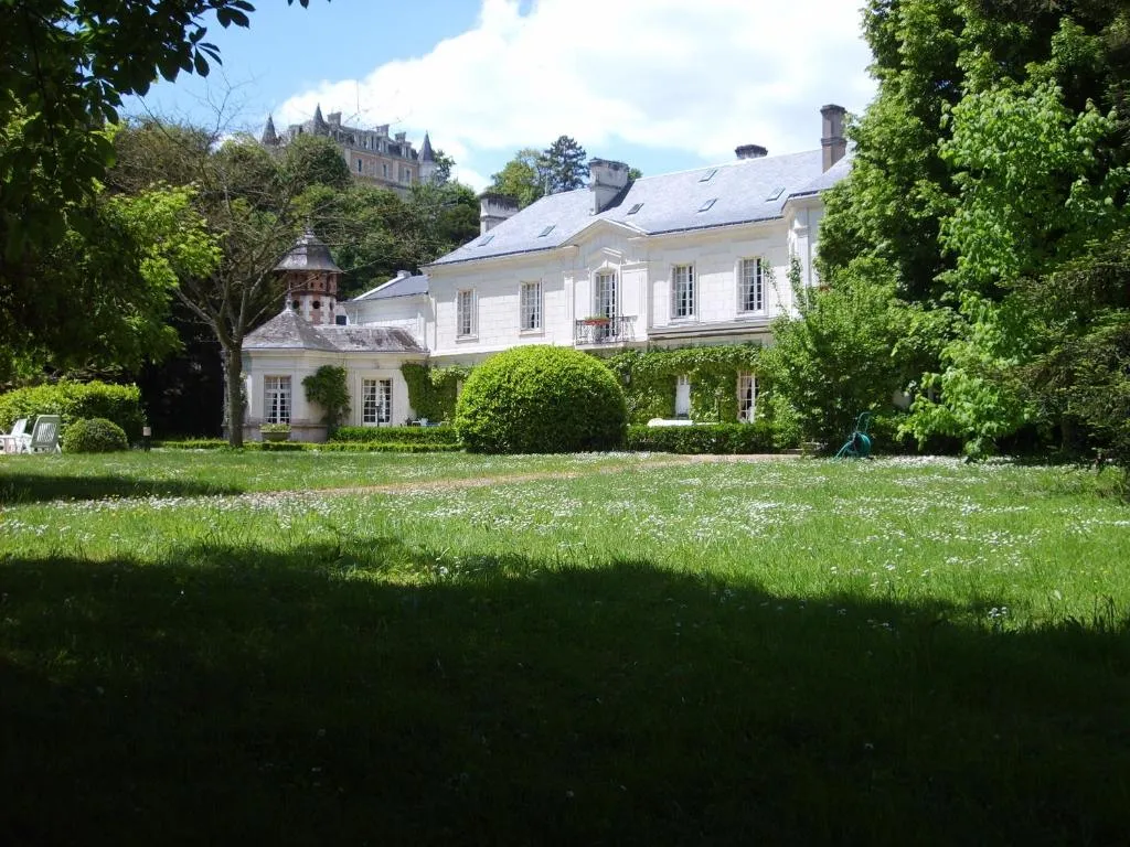 Manoir de Clairbois, manoir à Larçay