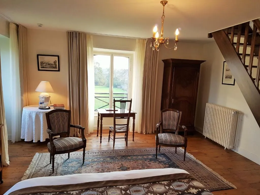 Manoir de Kergrec'h à Plougrescant, photo 5