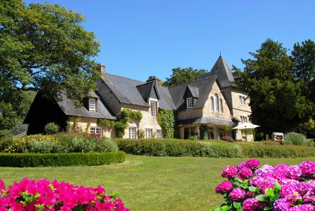 Manoir de Kertalg, manoir à Moëlan-sur-Mer