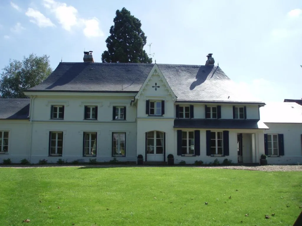 Manoir de l'As de Trèfle, manoir à Isneauville