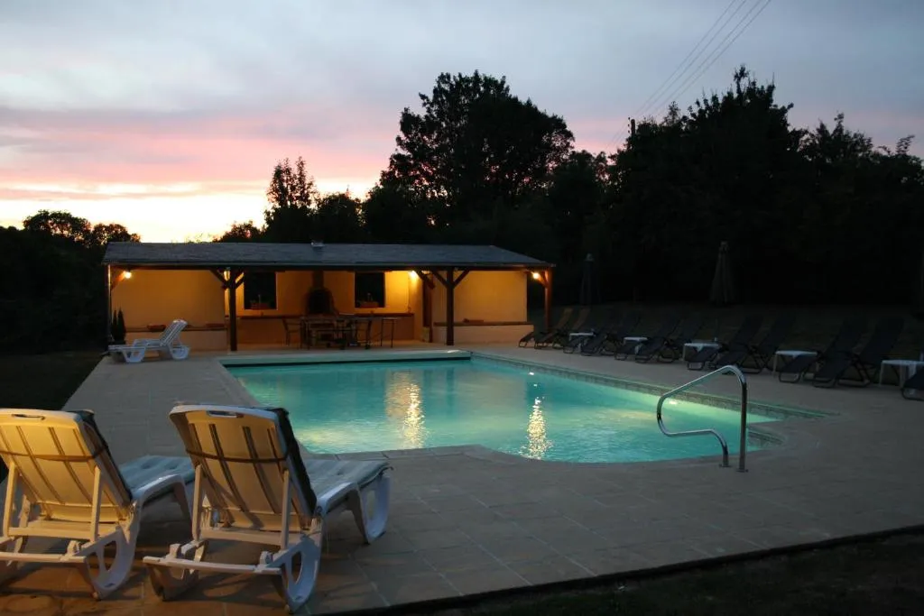 Manoir de la Basse-Cour, manoir à Asnières-sur-Vègre