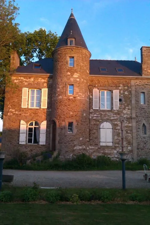 Manoir de la Bigotière, manoir à Pleslin-Trigavou