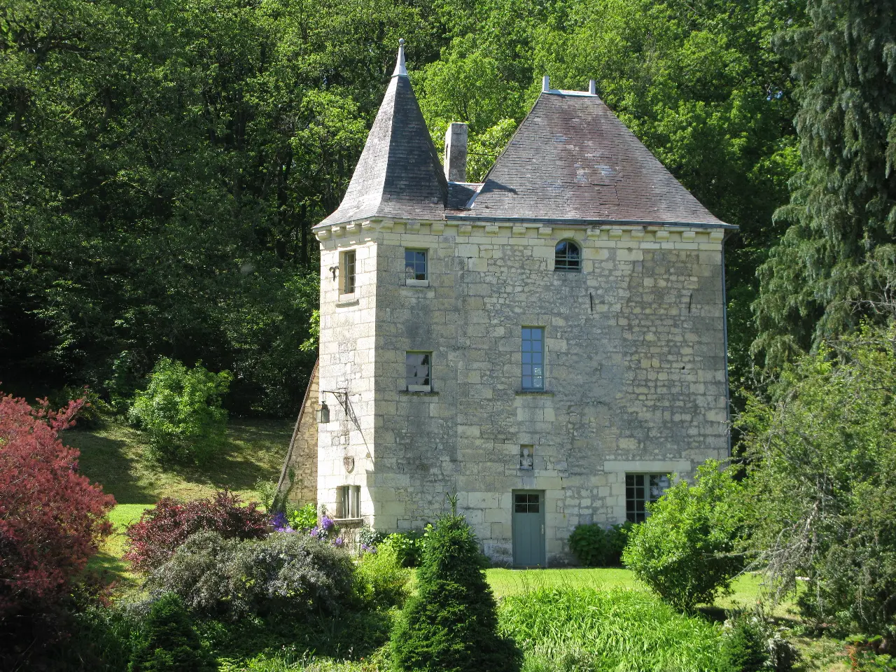 Manoir de la Boulardière, manoir à Cinais