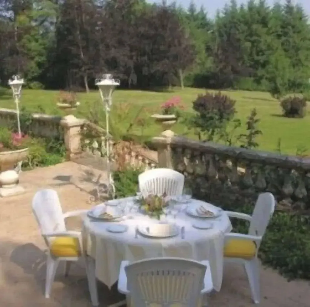Manoir de la Forêt, manoir à La Ville-aux-Clercs