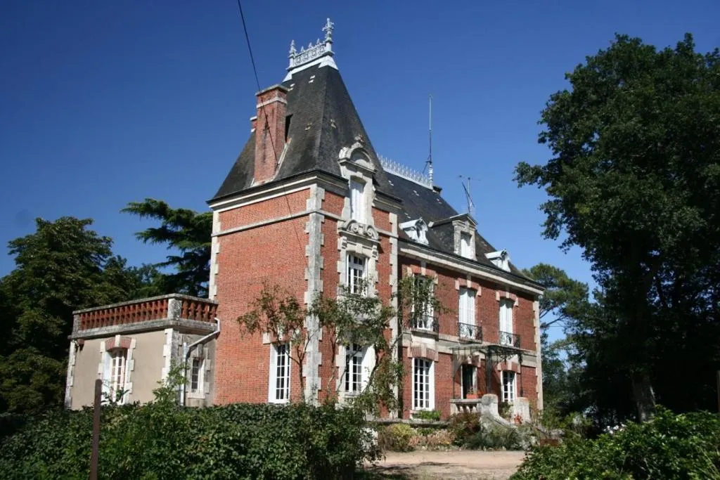 Manoir de la Loge, manoir à Chitray