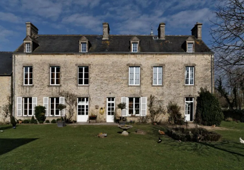 Manoir de Magneville, manoir à Écausseville