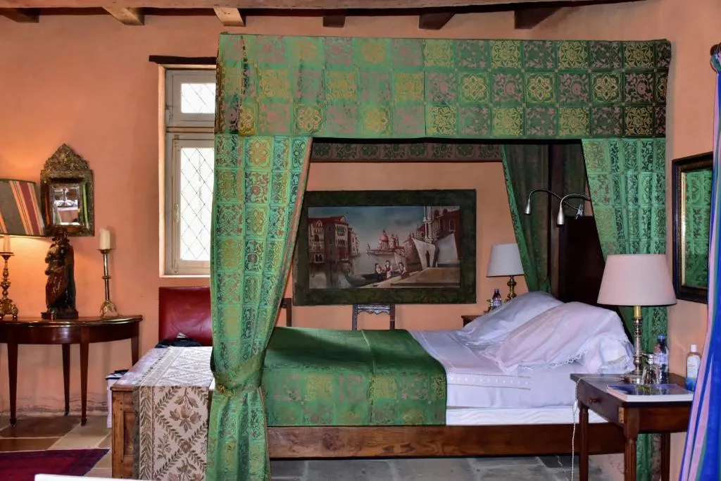 Manoir de Malfarat à Charlieu, photo 2
