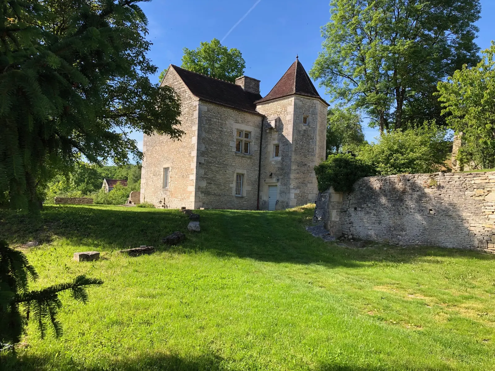 Le Manoir de Pimelles, manoir à Pimelles
