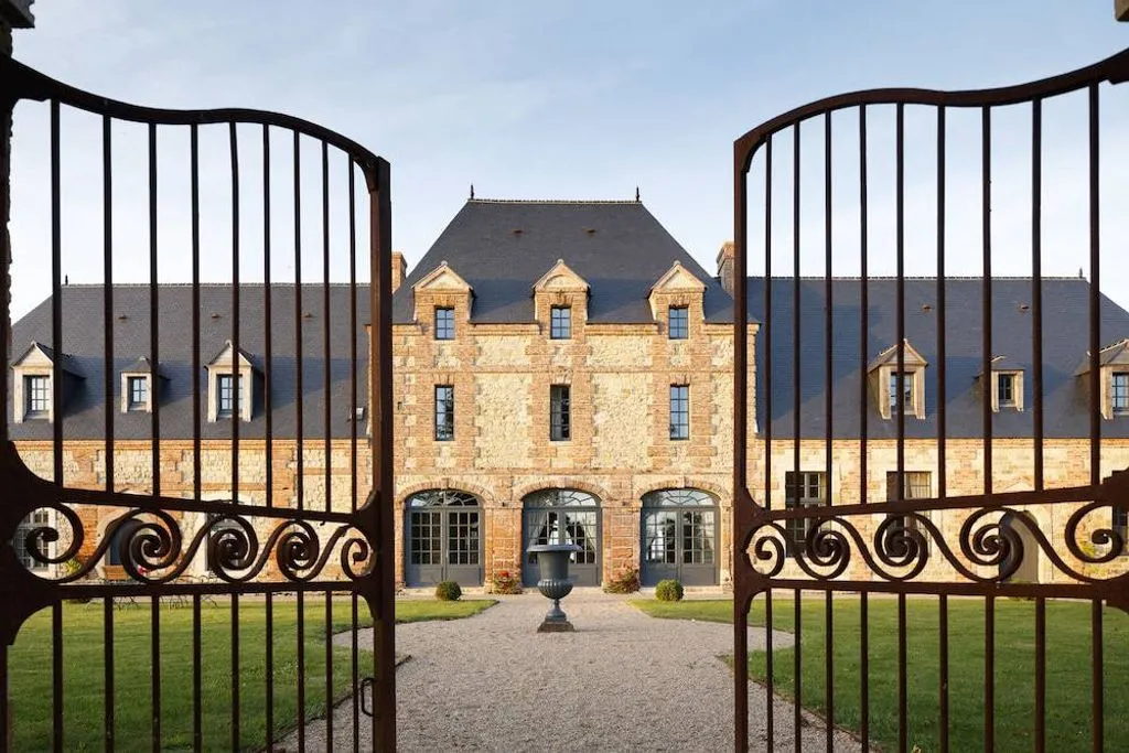 Manoir de Ravenoville, manoir à Azeville