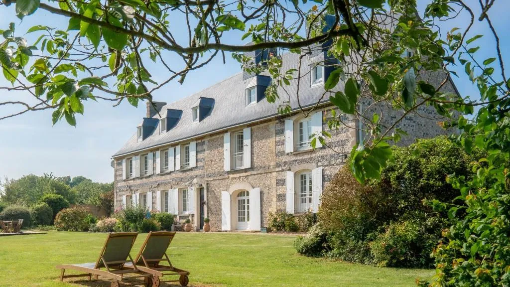 Manoir des Falaises, manoir à Saint-Jouin-Bruneval