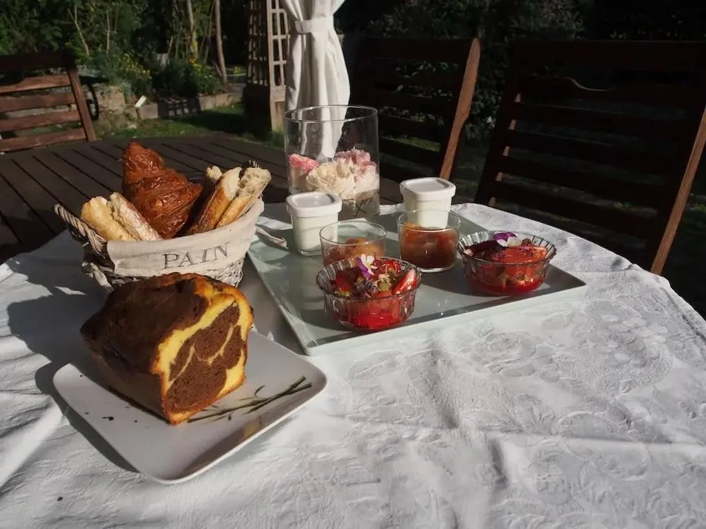 Manoir du Rouvre, manoir à Mettray