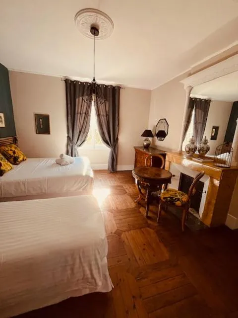 Manoir du Thouron à Saint-Sulpice-la-Pointe, photo 7