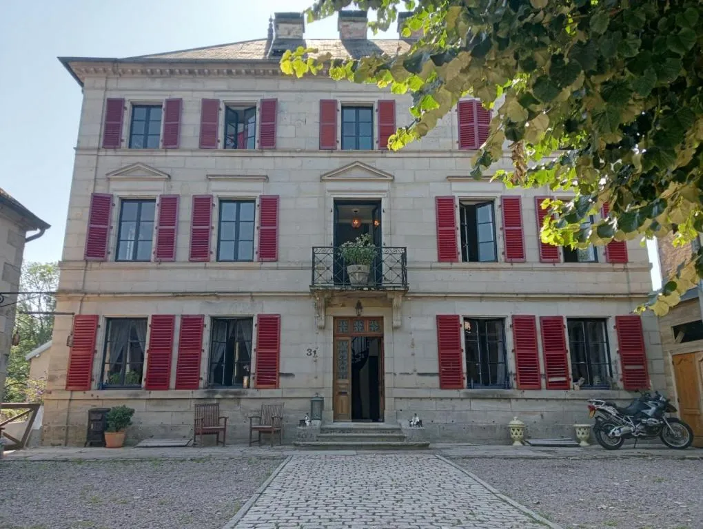 Manoir La Cerise, manoir à Fougerolles-Saint-Valbert