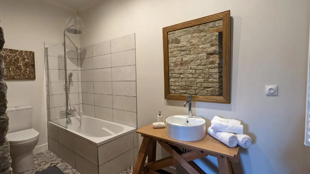 Manoir La Cerise à Fougerolles-Saint-Valbert, photo 3