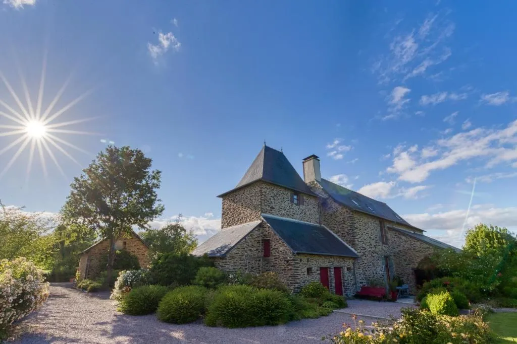 Manoir le Courtillon, manoir à Bruz