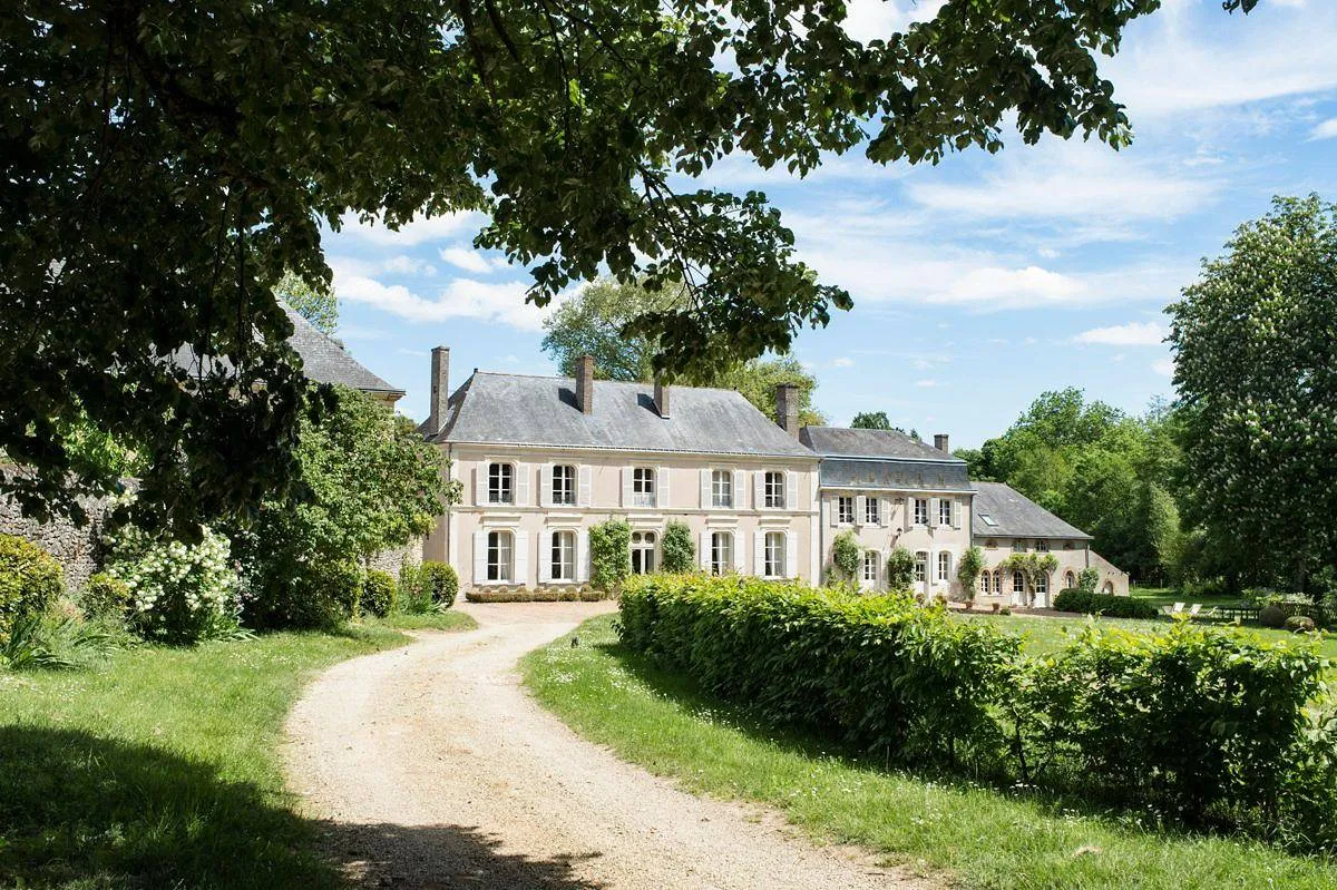 Manoir Les Deux Fonds, manoir à Avoise