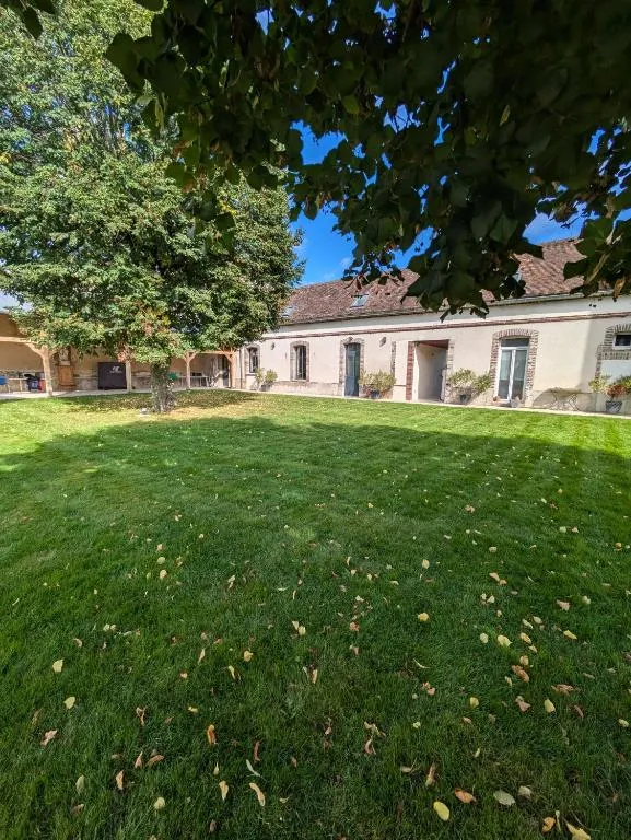 Manoir Saint-Joseph, gîte Brennus à Sens, photo 2