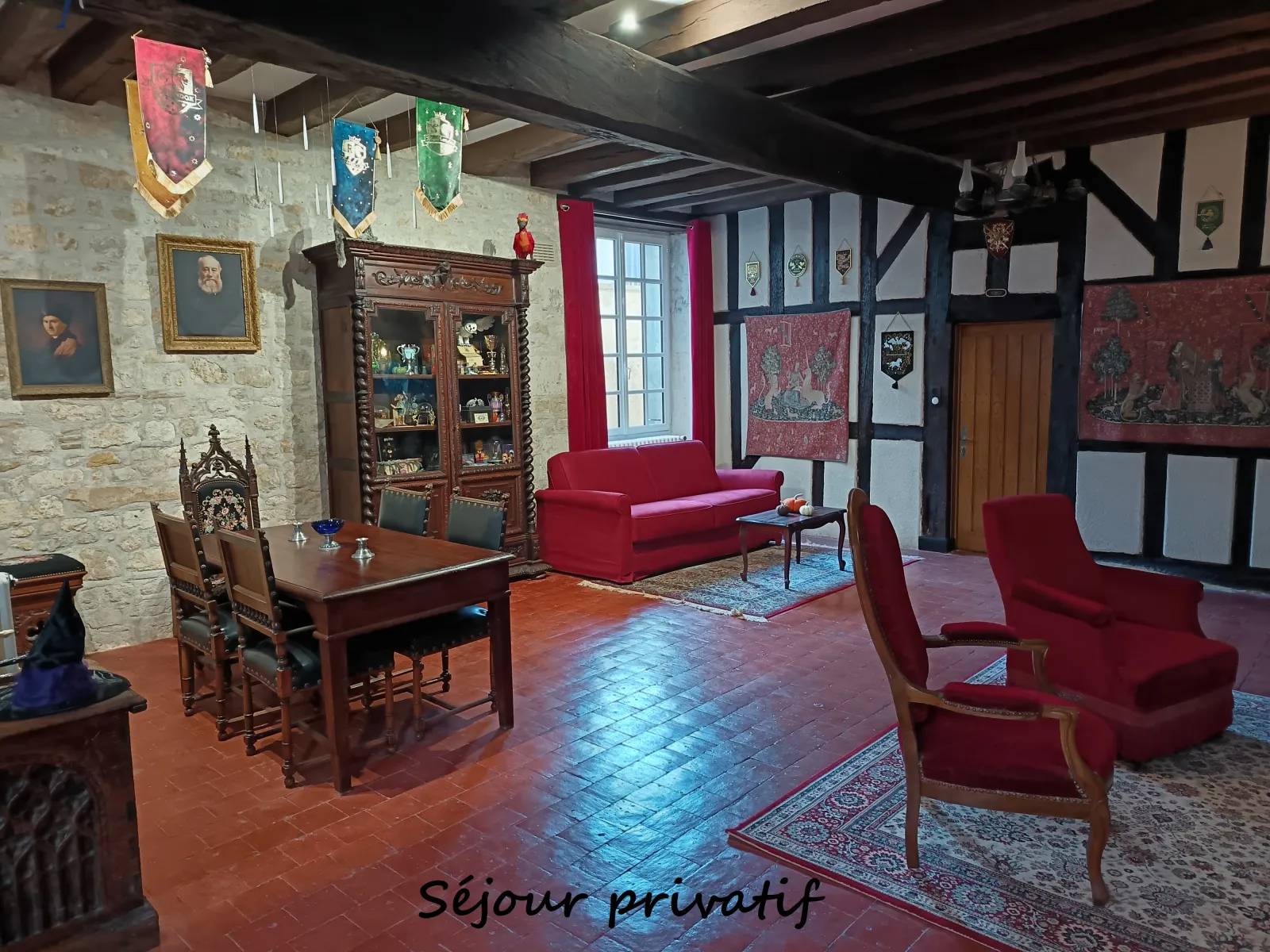 Suite des 7 Sorciers, Manoir de Fossembault à Bourges, photo 2