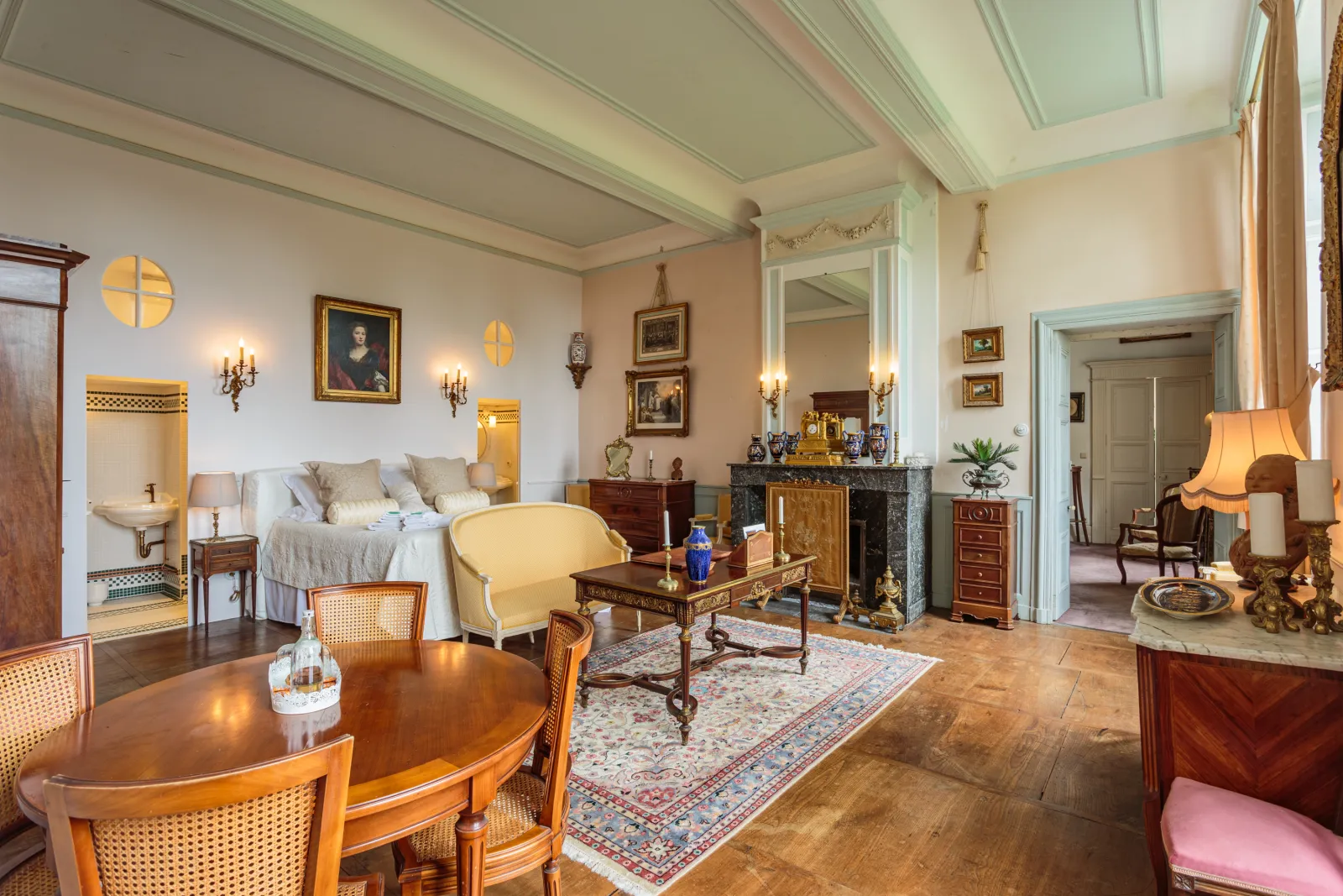 Suite Grand Bordeaux du Château d'Estrac, chambre ou suite de château à Hastingues