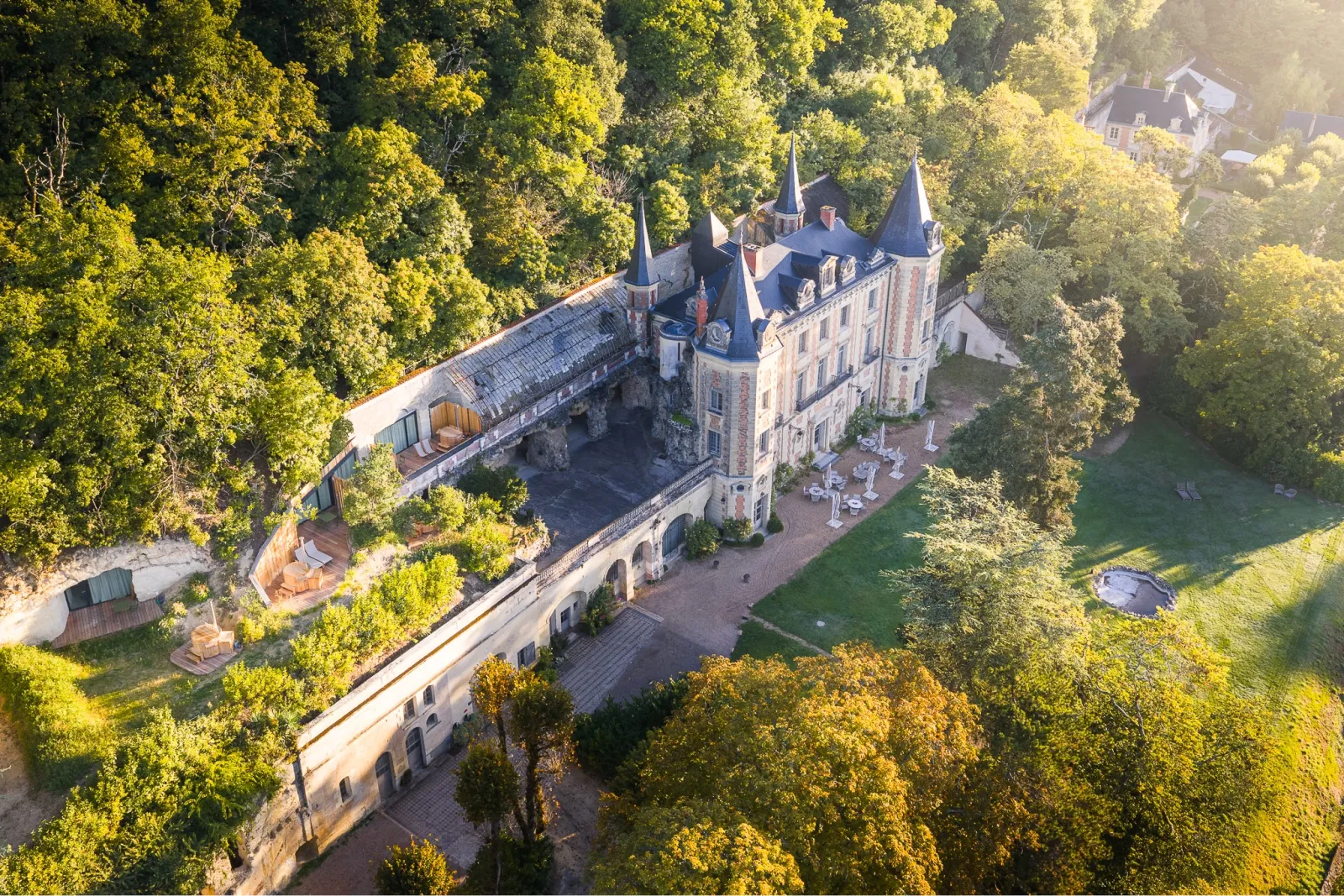 Suite Prestige sauna du Château de Perreux, chambre ou suite de château à Nazelles-Négron