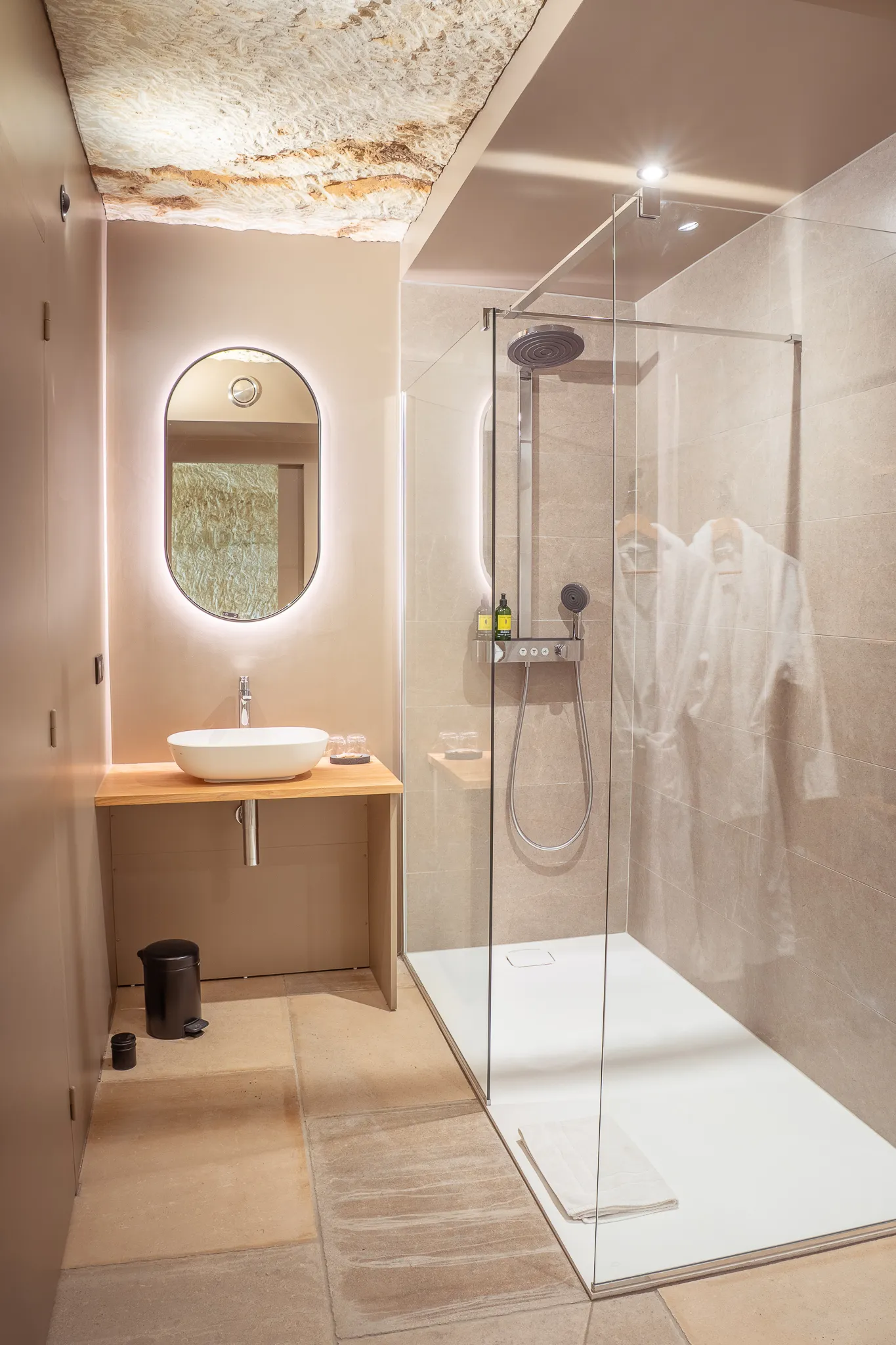 Suite troglodyte Prestige du Château de Perreux à Nazelles-Négron, photo 5