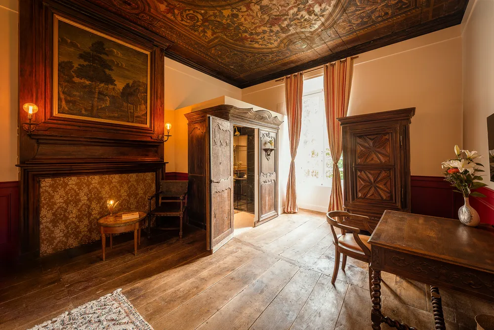 Suite Turenne du Manoir de Laroque Delprat, manoir à Autoire